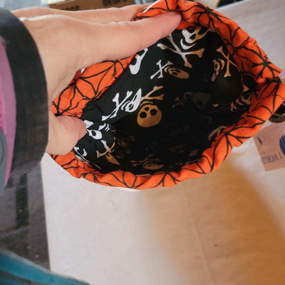 Colorful PatchWork Fish-Shaped Bag With Drawstring Closure - Picture 2 of 3